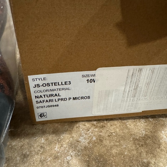 New Jessica Simpson Leopard Boots - Picture 3 of 3